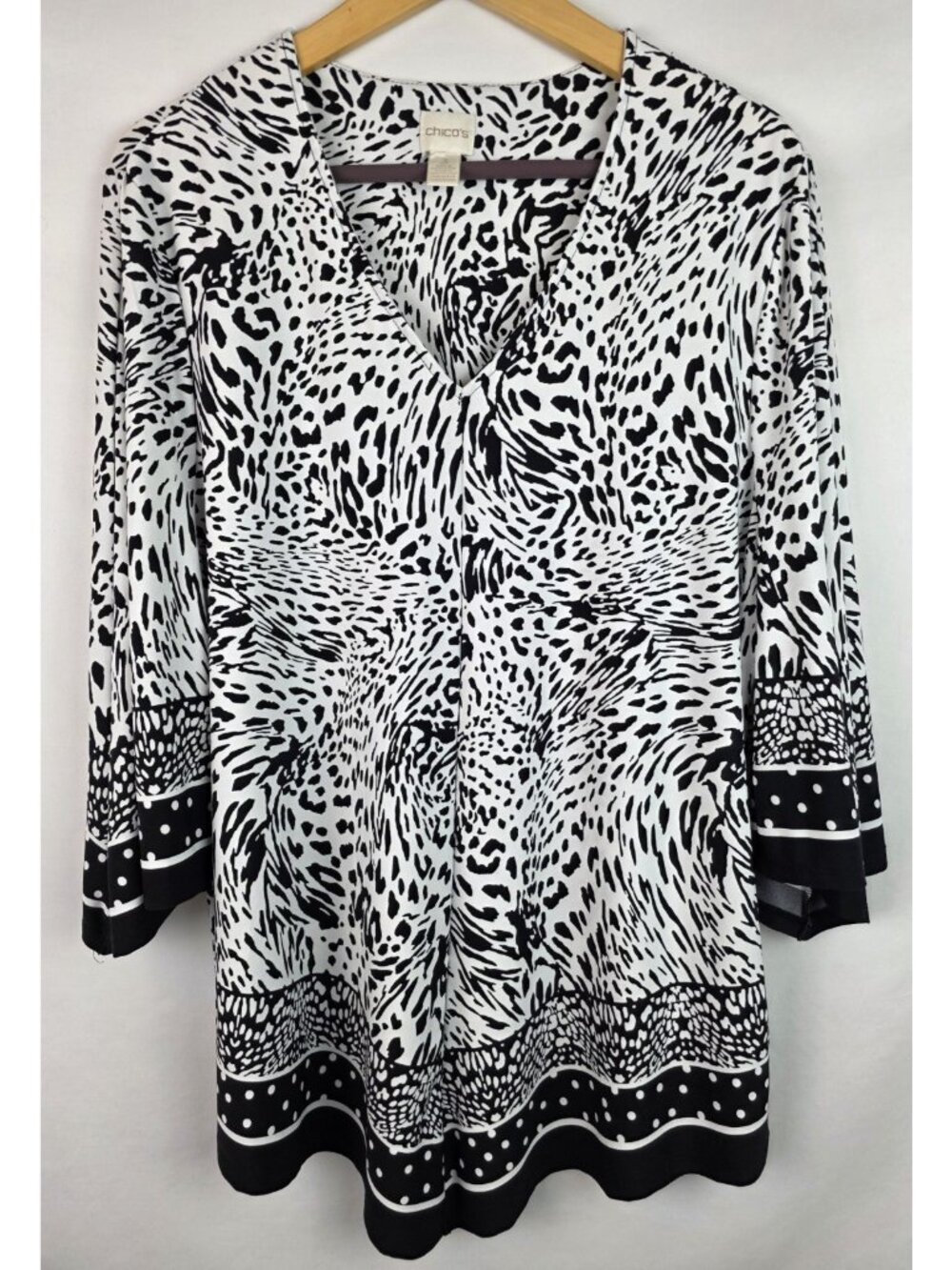 Chico's Women's Top Size 3 XL Black & White 3/4 Sleeve Tunic Shirt Blouse